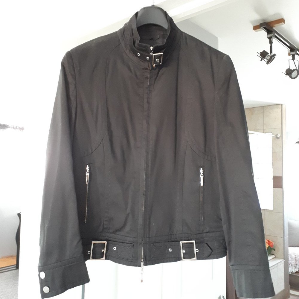 Jacket with matching Skirt  -Black - Size 10 Cdn. /Size 8 US/ EU42 - Apriori